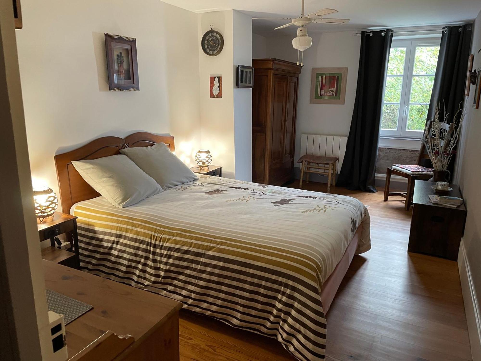 Bed and Breakfast Les Agapanthes à Vaux-en-Beaujolais Extérieur photo